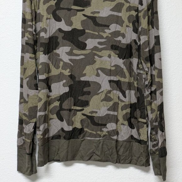 Zenana Women's Camouflage Print Long Sleeve Snap Button Front Cardigan - XL - Picture 2 of 4